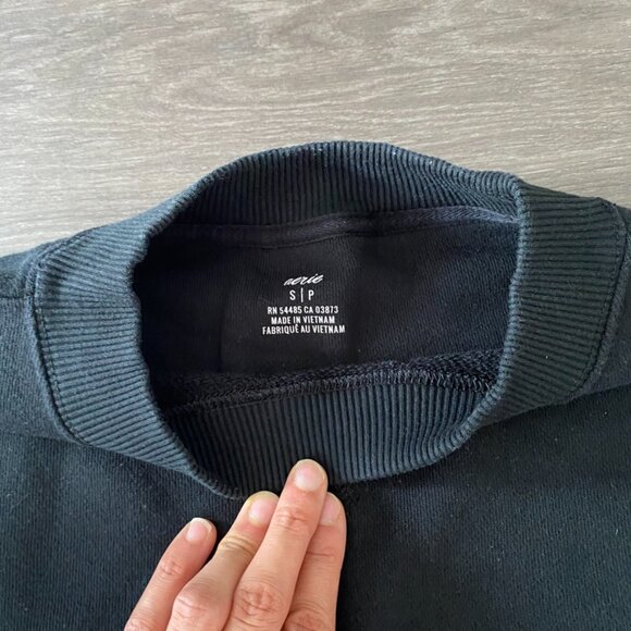 Aerie (by American Eagle) Black Sweatshirt with Side Slit Detail - Picture 3 of 11